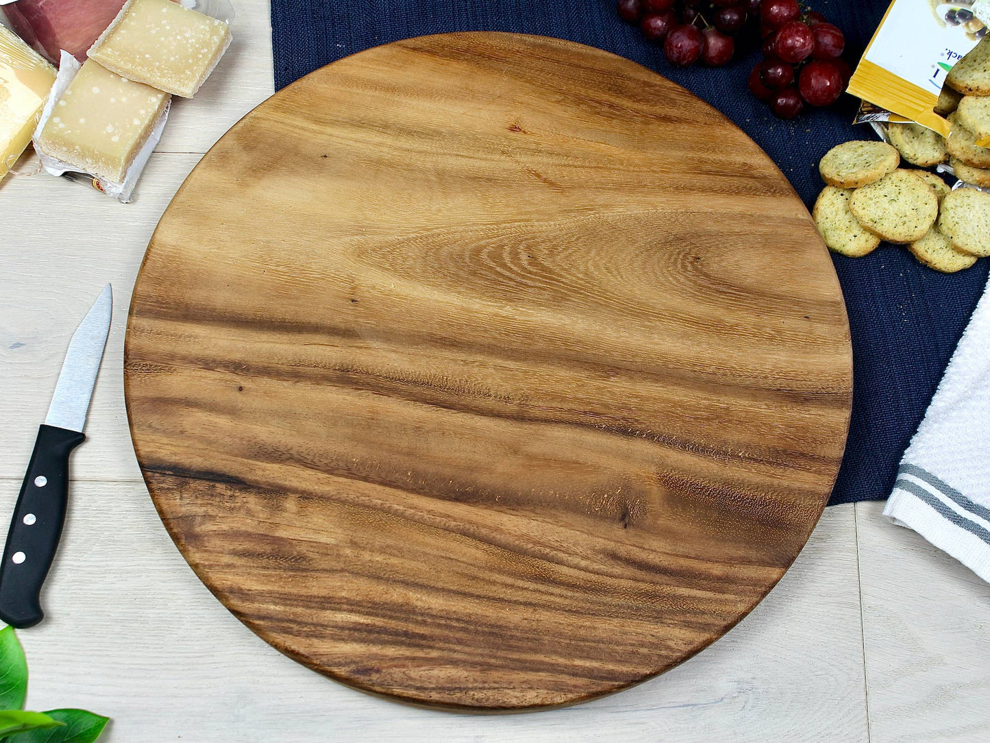 GrandeLive Edge Charcuterie & Serving Board - Ringold Valley Trading Company