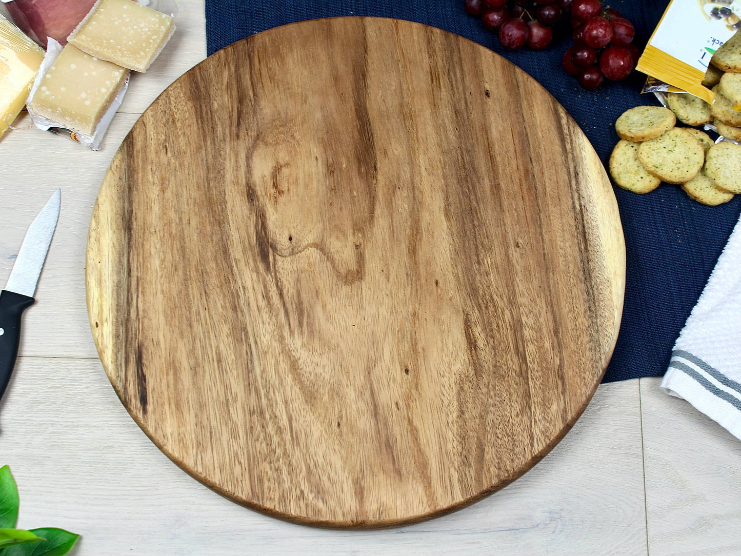 GrandeLive Edge Charcuterie & Serving Board - Ringold Valley Trading Company