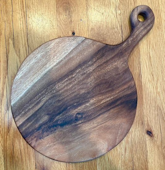 RoundEdge Charcuterie Board with Handle - Ringold Valley Trading Company
