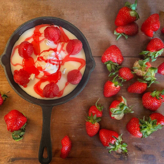 Berry Bliss Skillet Candle - Ringold Valley Trading Company