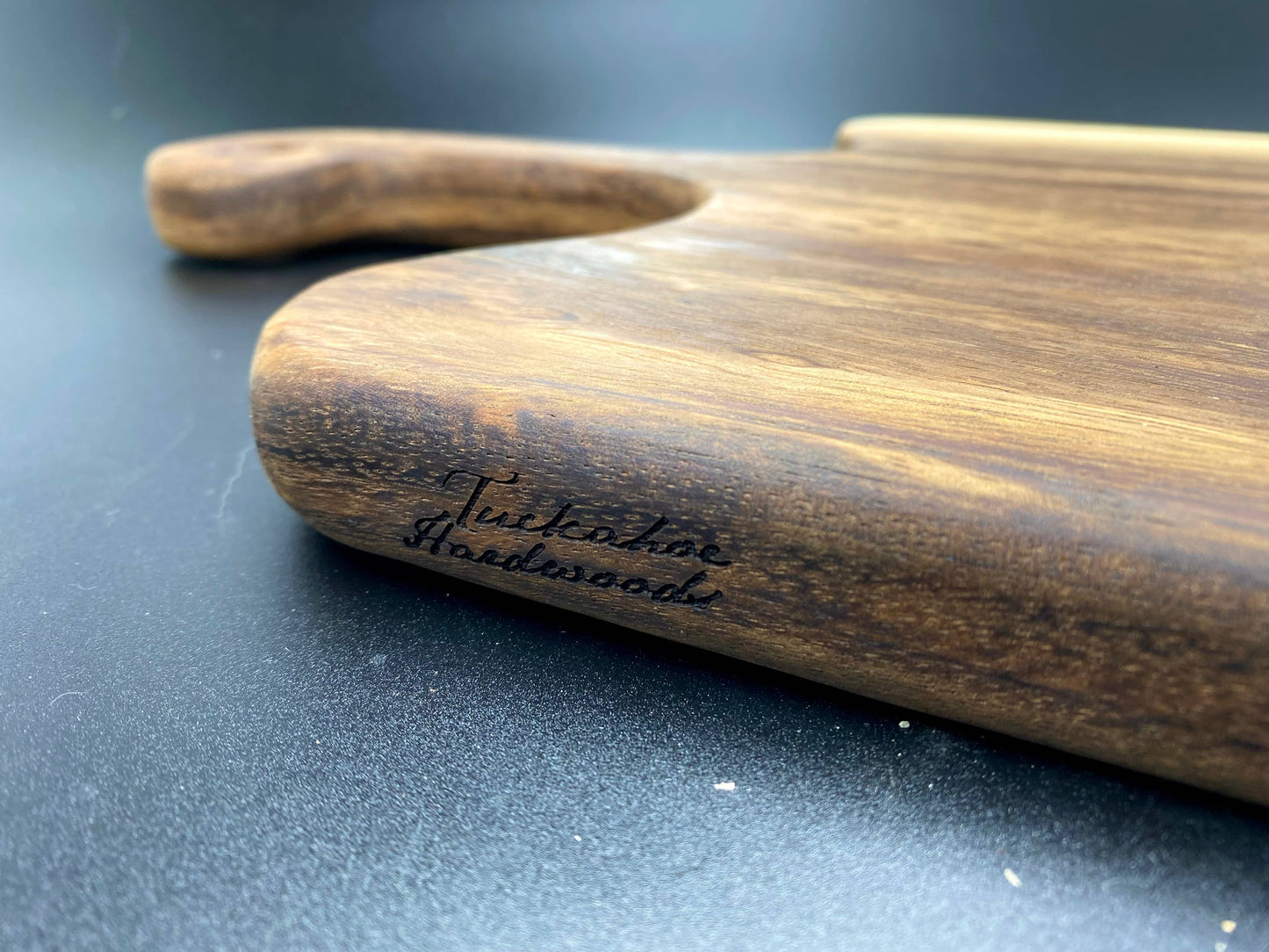 Dark Grain Premium Board - Ringold Valley Trading Company